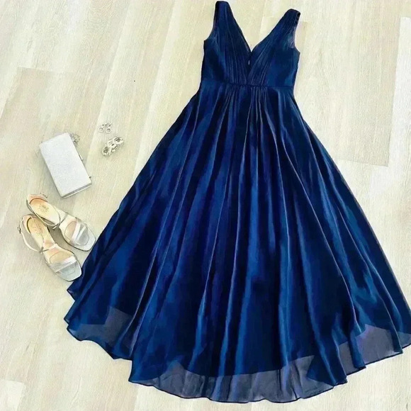 🥳 HOST PICK🎉 Eliza J Embellished Chiffon Dress in Navy Size 6 *Worn Once* - Picture 6 of 8